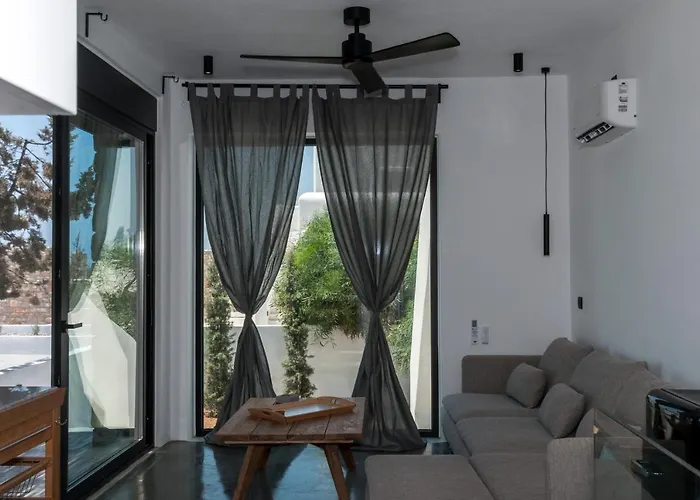 Stremma Naxos Villa *